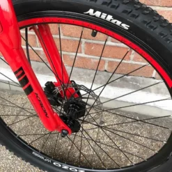 Custom VTT KRON 26" CUSTOM Rouge -Vélo Soldes Magasin custom vtt kron 26 custom rouge 4