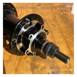 Moyeu COLLECTIVE C2 Arrière Noir -Vélo Soldes Magasin moyeu collective c2 arriere noir 4