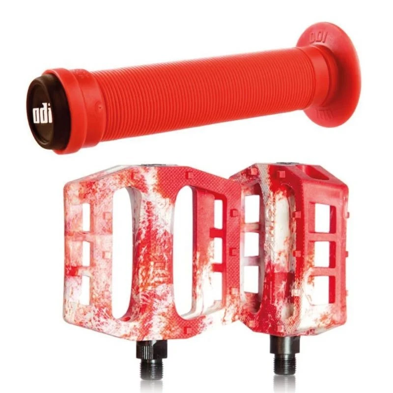 Pack DEMOLITION Pédales Trooper Rouge-blanc + Poignées ODI Longneck Std Rouge 3 Pack DEMOLITION Pédales Trooper Rouge-blanc + Poignées ODI Longneck Std Rouge