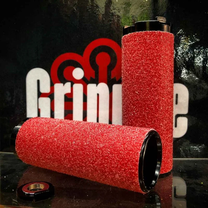 PEGS GRIPPEE 14MM BLK/RED 3 PEGS GRIPPEE 14MM BLK/RED