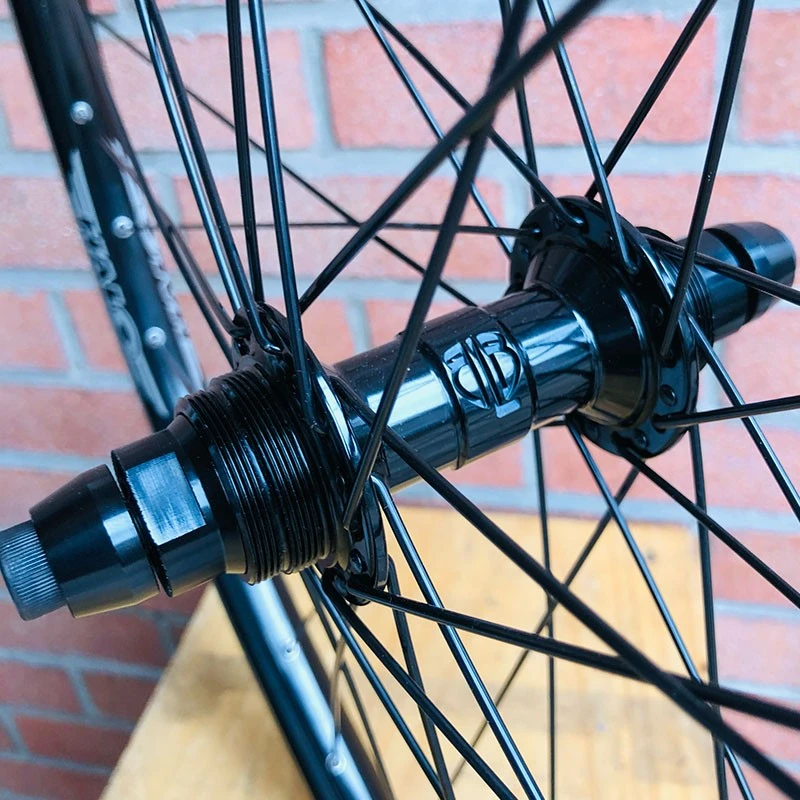 Roue Arrière Custom HALO X BLB 28-29 Pouces Noire - Fixie Freestyle 4 Roue Arrière Custom HALO X BLB 28-29 Pouces Noire - Fixie Freestyle – Image 2